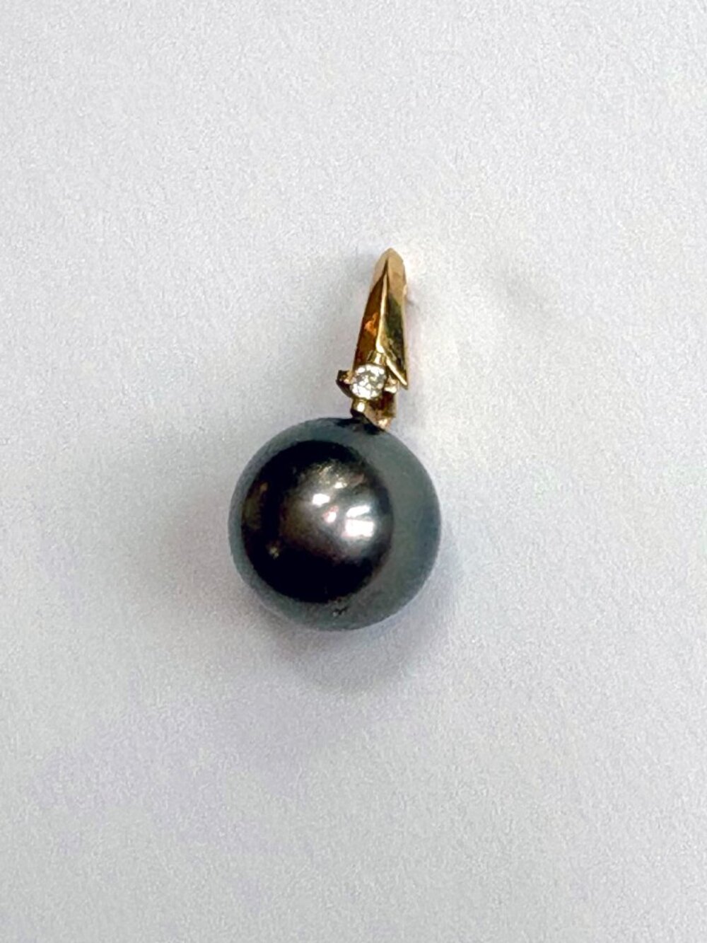 Estate 18K Gold Tahitian Black Pearl (13mm) & Diamond Pendant – Fine Jewelry